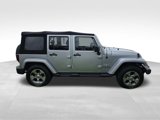 Used 2018 Jeep Wrangler Unlimited Sahara image 2