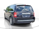 Used 2010 Chrysler Town & Country Touring Plus image 3