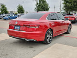 Used 2022 Volkswagen Passat 2.0T SE image 3