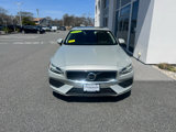 Used 2020 Volvo S60 T6 Momentum image 3