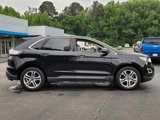 Used 2018 Ford Edge Titanium image 3
