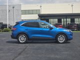 Used 2021 Ford Escape SE w/ Convenience Package image 3