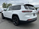 Used 2023 Jeep Grand Cherokee L Laredo image 5