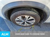 Used 2022 Nissan Rogue SV image 3