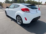 Used 2017 Hyundai Veloster Value Edition image 5