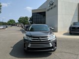 Used 2018 Toyota Highlander LE image 3