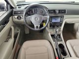 Used 2014 Volkswagen Passat 1.8T SE image 2