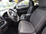 Used 2023 Chevrolet Equinox LT image 2
