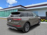 New 2025 Lincoln Corsair Reserve image 3