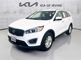 Used 2017 Kia Sorento LX w/ LX Convenience Package image 3