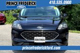 Used 2021 Ford Escape SE w/ SE Sport Appearance Package image 2