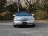Used 2003 Lincoln Town Car Signature image 2