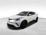 Used 2019 Toyota C-HR LE image 2