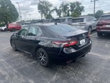 Used 2022 Toyota Camry SE image 5