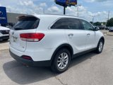 Used 2017 Kia Sorento LX w/ LX Convenience Package image 3