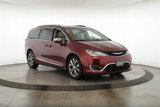 Used 2018 Chrysler Pacifica Limited w/ Tire & Wheel Group image 2