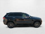 Used 2017 Jeep Grand Cherokee Limited w/ Luxury Group II image 4