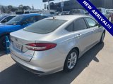 Used 2018 Ford Fusion SE w/ Fusion SE Technology Package image 4