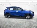 Used 2021 Kia Seltos SX w/ SX Sunroof Package image 3