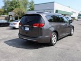 Used 2017 Chrysler Pacifica Touring-L Plus image 5