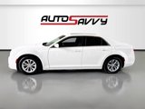 Used 2018 Chrysler 300 Touring L image 4