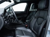 Used 2024 Porsche Macan image 5