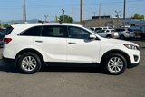 Used 2016 Kia Sorento LX w/ LX Convenience Package image 3