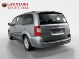 Used 2014 Chrysler Town & Country Touring image 5
