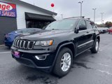 Used 2017 Jeep Grand Cherokee Laredo w/ Quick Order Package 23E image 2