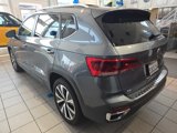 Used 2024 Volkswagen Taos SE w/ Panoramic Sunroof Package image 6