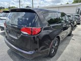 Used 2018 Chrysler Pacifica Touring Plus w/ S Appearance Package image 3