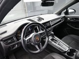 Certified 2021 Porsche Macan image 4