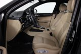 Certified 2025 Porsche Macan image 5