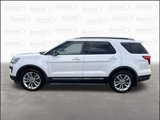 Used 2018 Ford Explorer XLT w/ Equipment Group 202A image 5