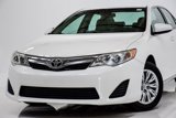 Used 2014 Toyota Camry L image 2
