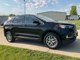 Used 2024 Ford Edge SEL w/ Convenience Package image 2