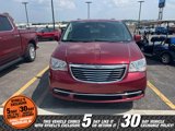 Used 2016 Chrysler Town & Country Touring w/ Driver Convenience Group image 2