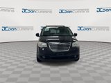 Used 2008 Chrysler Town & Country Touring image 3