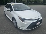 Used 2022 Toyota Corolla LE image 3