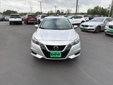 Used 2020 Nissan Versa SV image 3