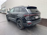 New 2025 Volkswagen Taos SE image 3