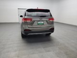 Used 2016 Kia Sorento EX image 6