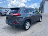 Used 2017 Jeep Cherokee Latitude w/ Comfort/Convenience Group image 3
