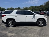 Used 2019 Chevrolet Traverse LT image 2