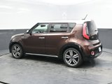 Used 2017 Kia Soul + image 4