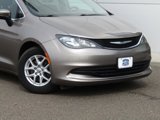 Used 2017 Chrysler Pacifica LX image 5