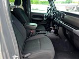 Used 2019 Jeep Wrangler Unlimited Sport S image 3