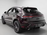 Certified 2024 Porsche Macan image 3