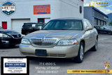 Used 2006 Lincoln Town Car Designer Series image 2