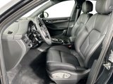 Certified 2024 Porsche Macan image 4